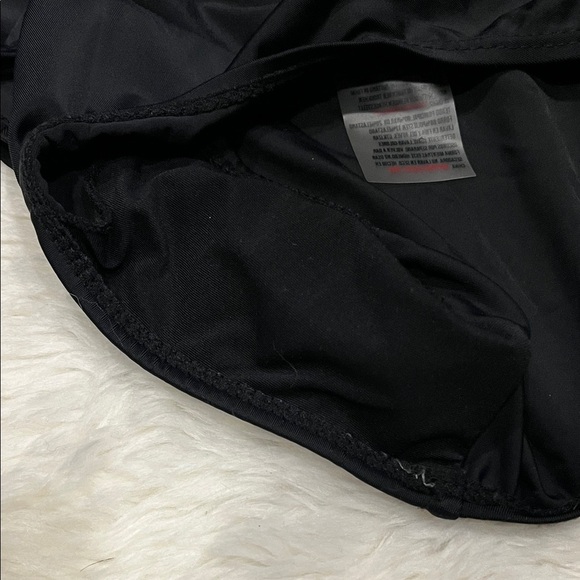 Gymshark Black Swim Briefs - Picture 2 of 4